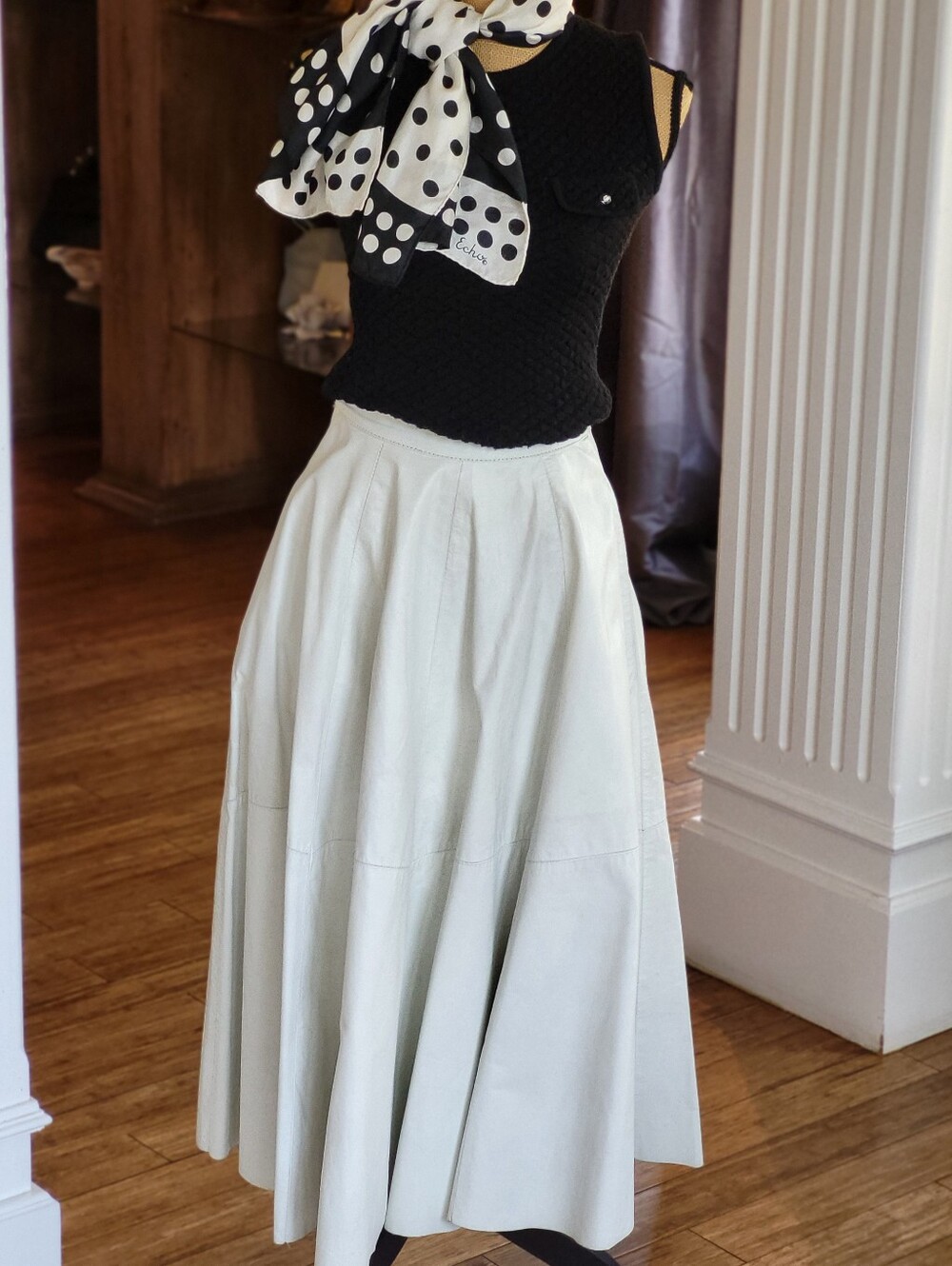 Sergio Cagliani Vintage 80s Ivory Full Circle Midi/Maxi Leather Skirt Small